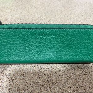 Coach Green Leather pouch / makeup bag